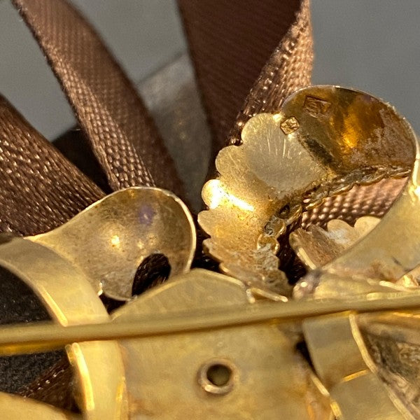 alfinete em ouro de 19.2 k 8