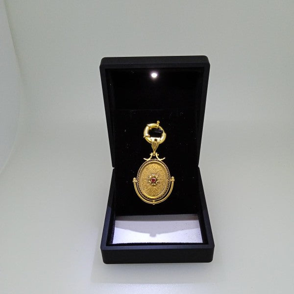 pendente em ouro de 19.2 k 4